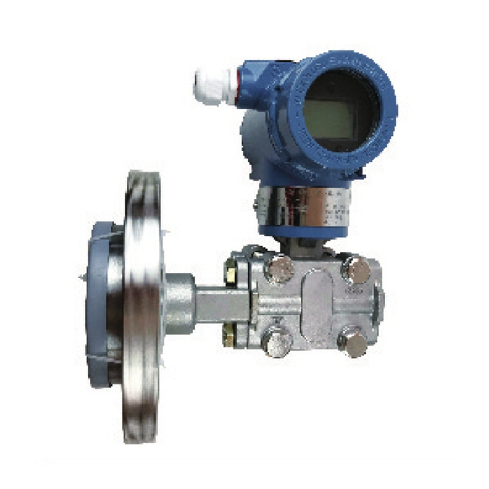 Single flange pressure transmitter